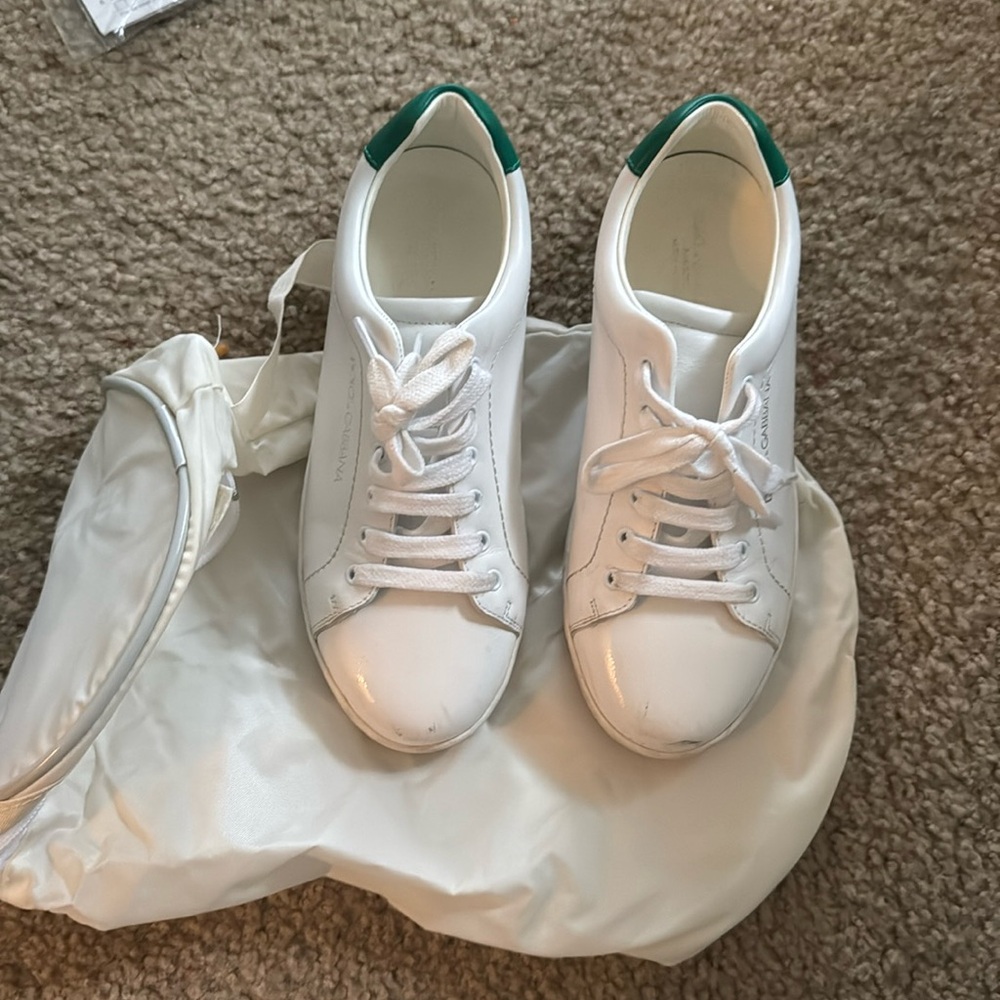 Dolce &gabbana sneakers size 33
